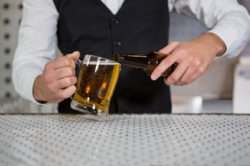 Serving Beer Out of Clean Glassware