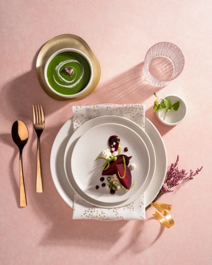 VITAL COUPE (layered table settings)
